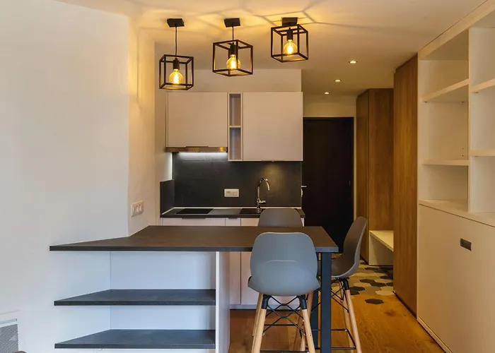 Sud - Lognan 106 - Happy